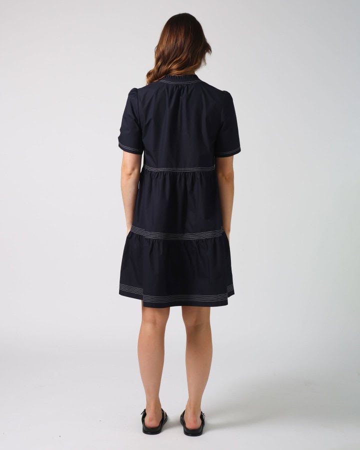 willa-dress-navy-navy-SG25SS406-3_1