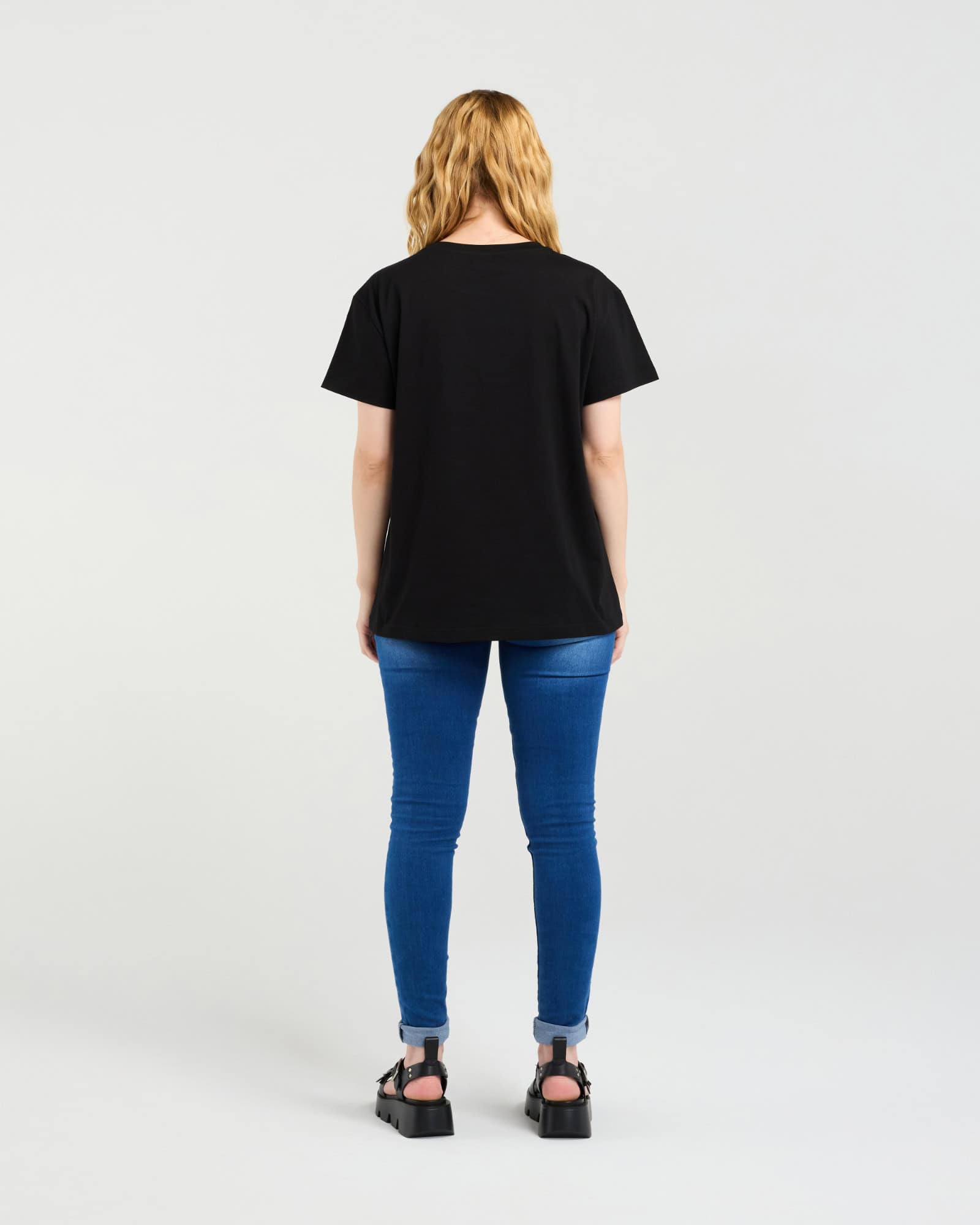 68533f34986437283caa81f1_ZC3032B Livia T-shirt Black (5)