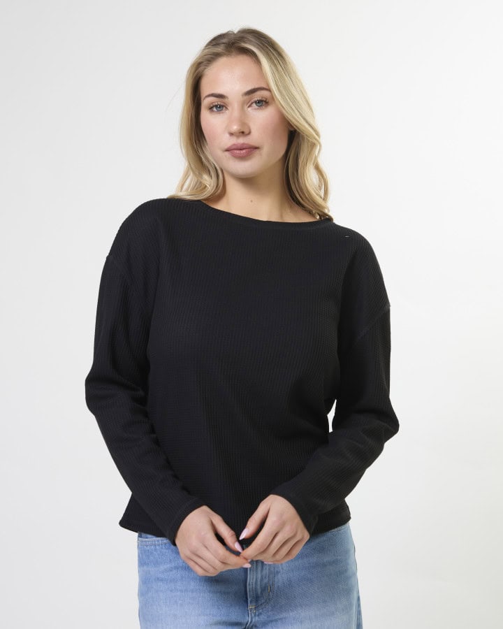 cassidy-top-black-ES26AW354-1_1