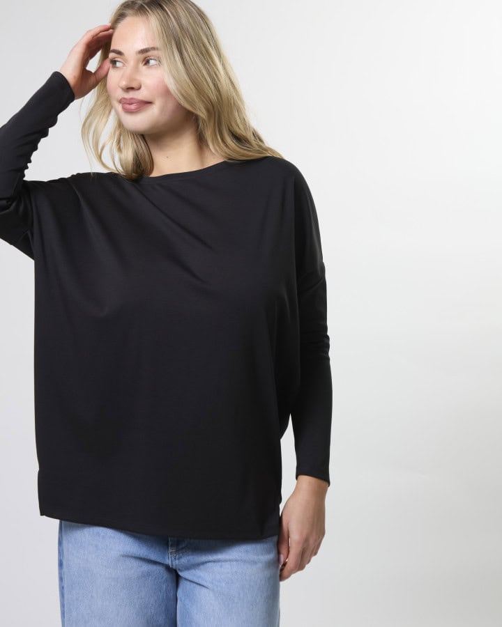 robin-top-black-ES26AW321-3_1