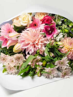 A Long Stemmed Bouquet - Pastel Pink