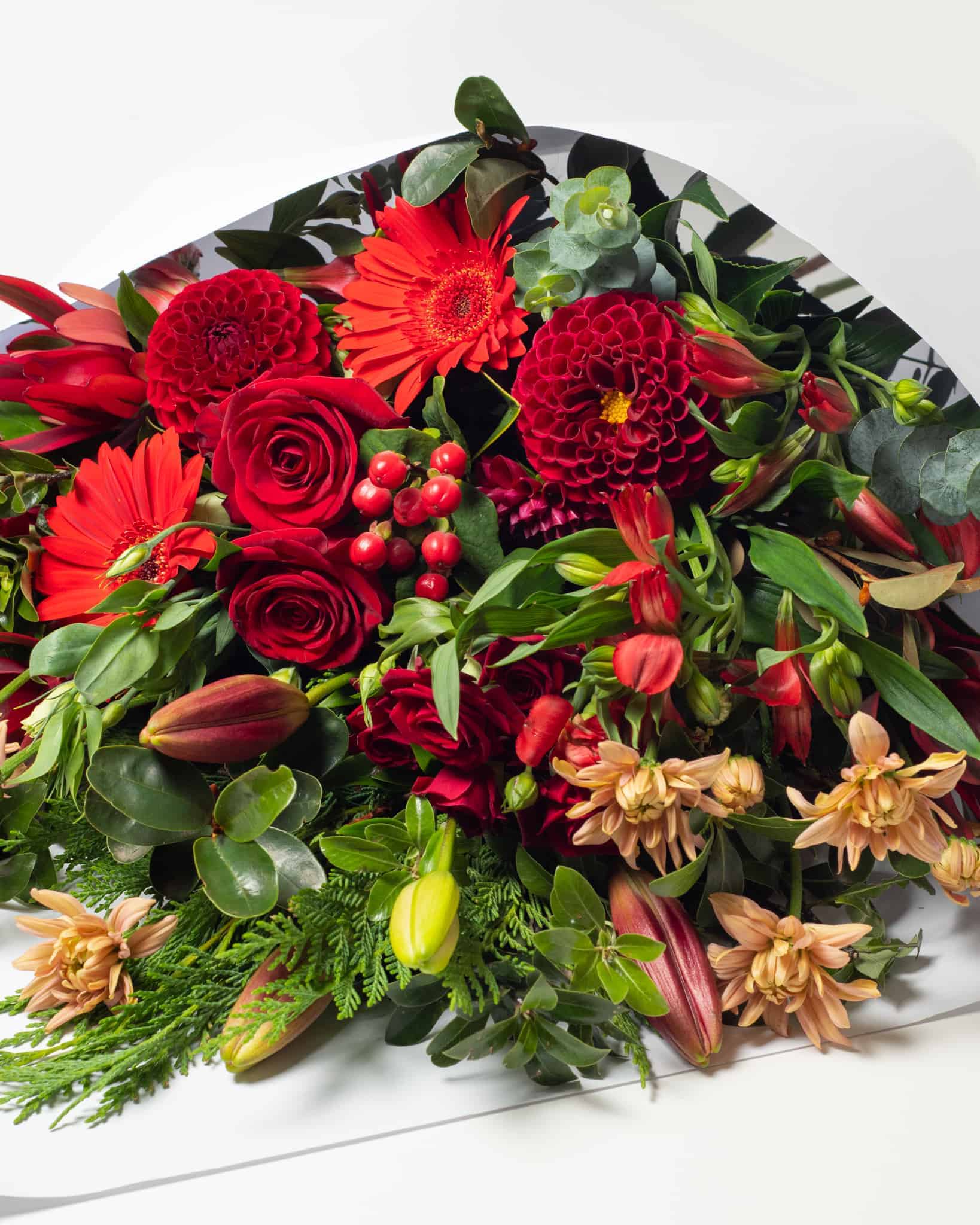 expressions-local-cambridge-hamilton-florist-delivery-red-flower-bouquet.jpg