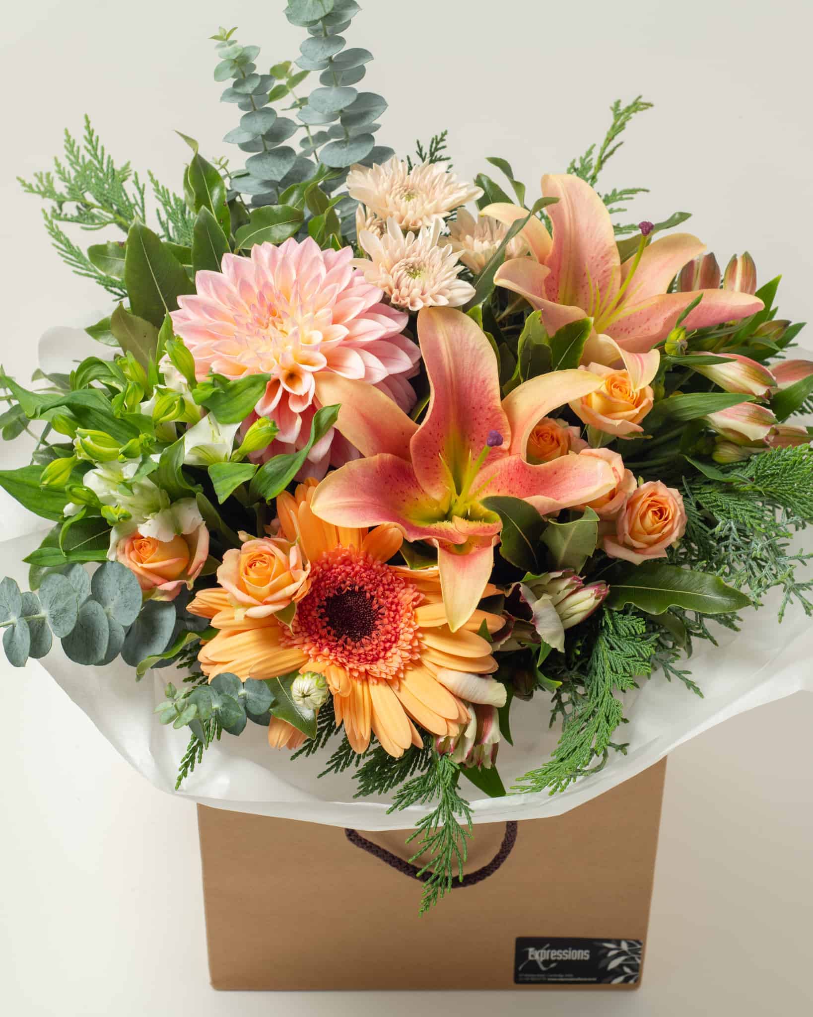 lg-expressions-local-cambridge-hamilton-florist-delivery-vintage-orange-flower-box-bouquet.jpg