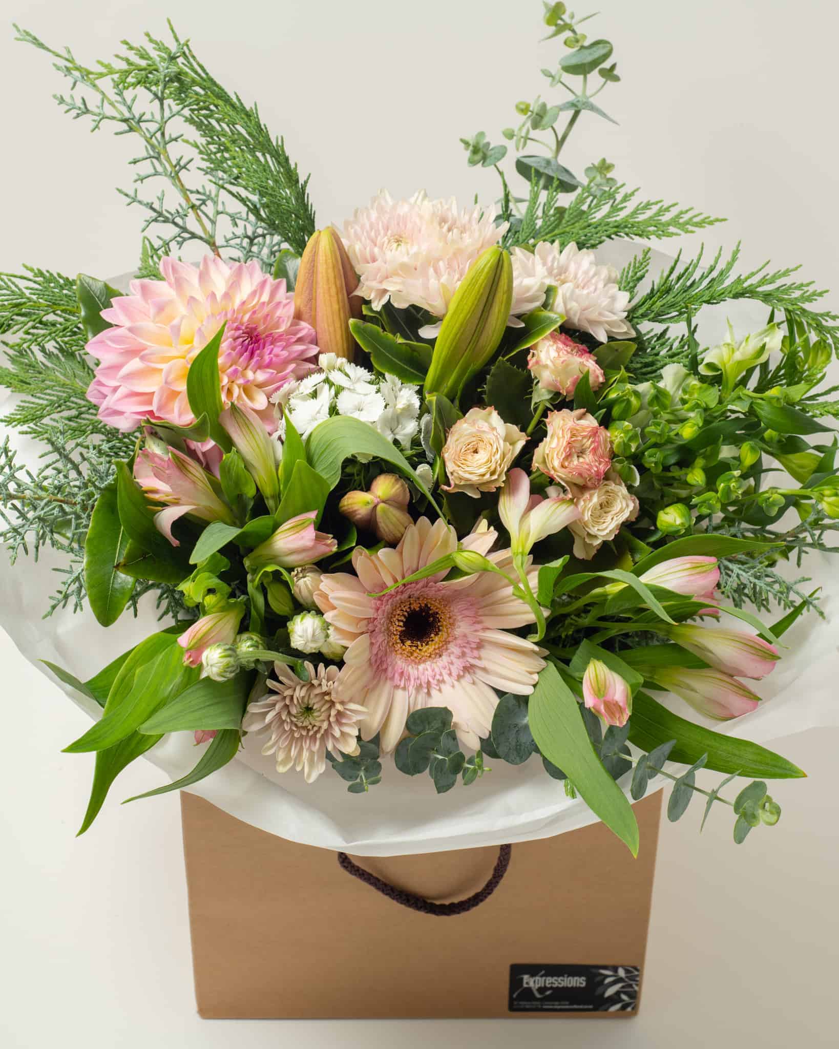 lg-expressions-local-cambridge-hamilton-florist-delivery-vintage-pink-flower-box-bouquet.jpg