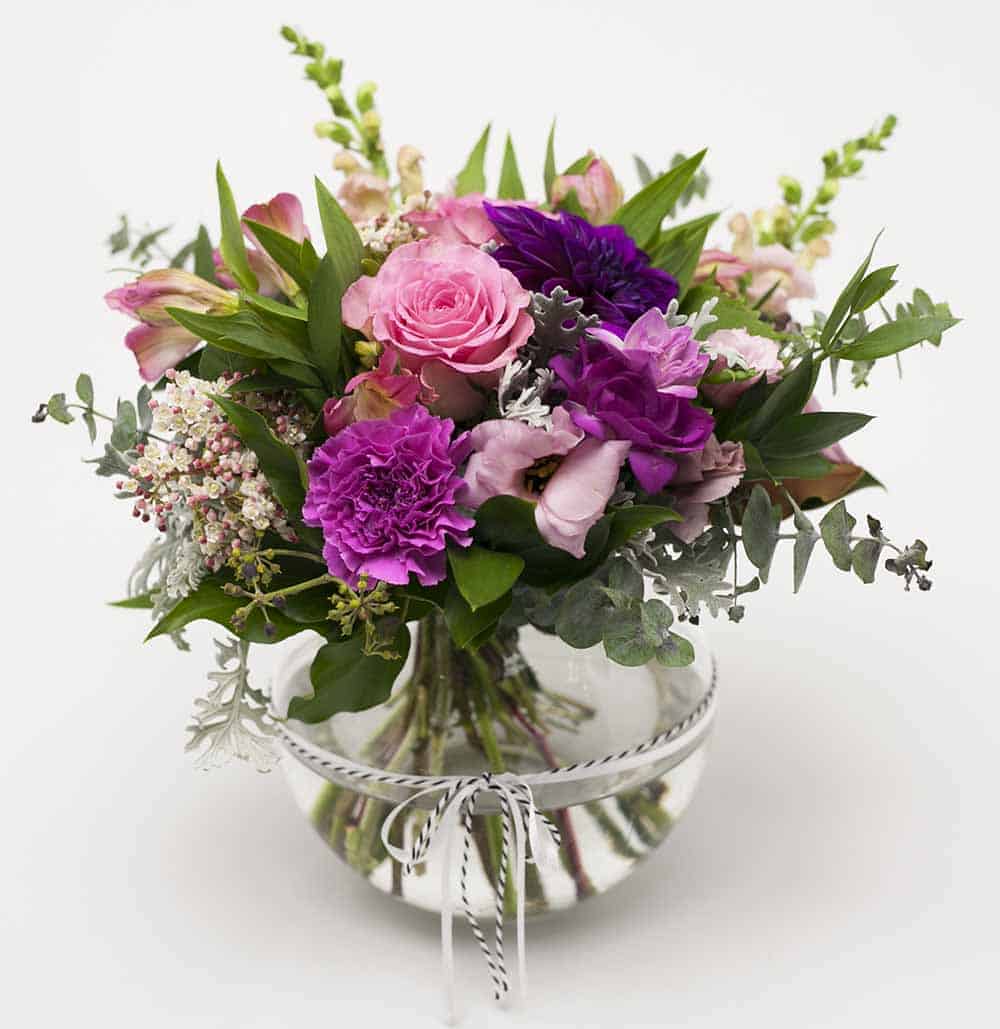 posy-in-vase-florist-hamilton-cambridge-expressions.jpg