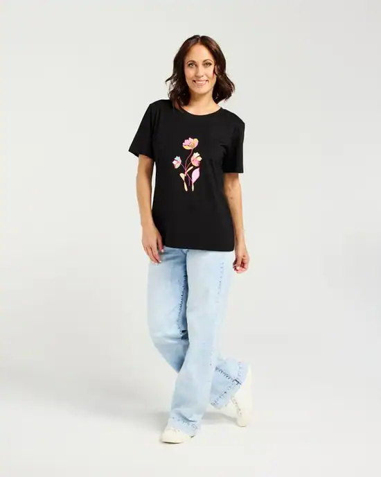Lara T-Shirt - Black - Image 1